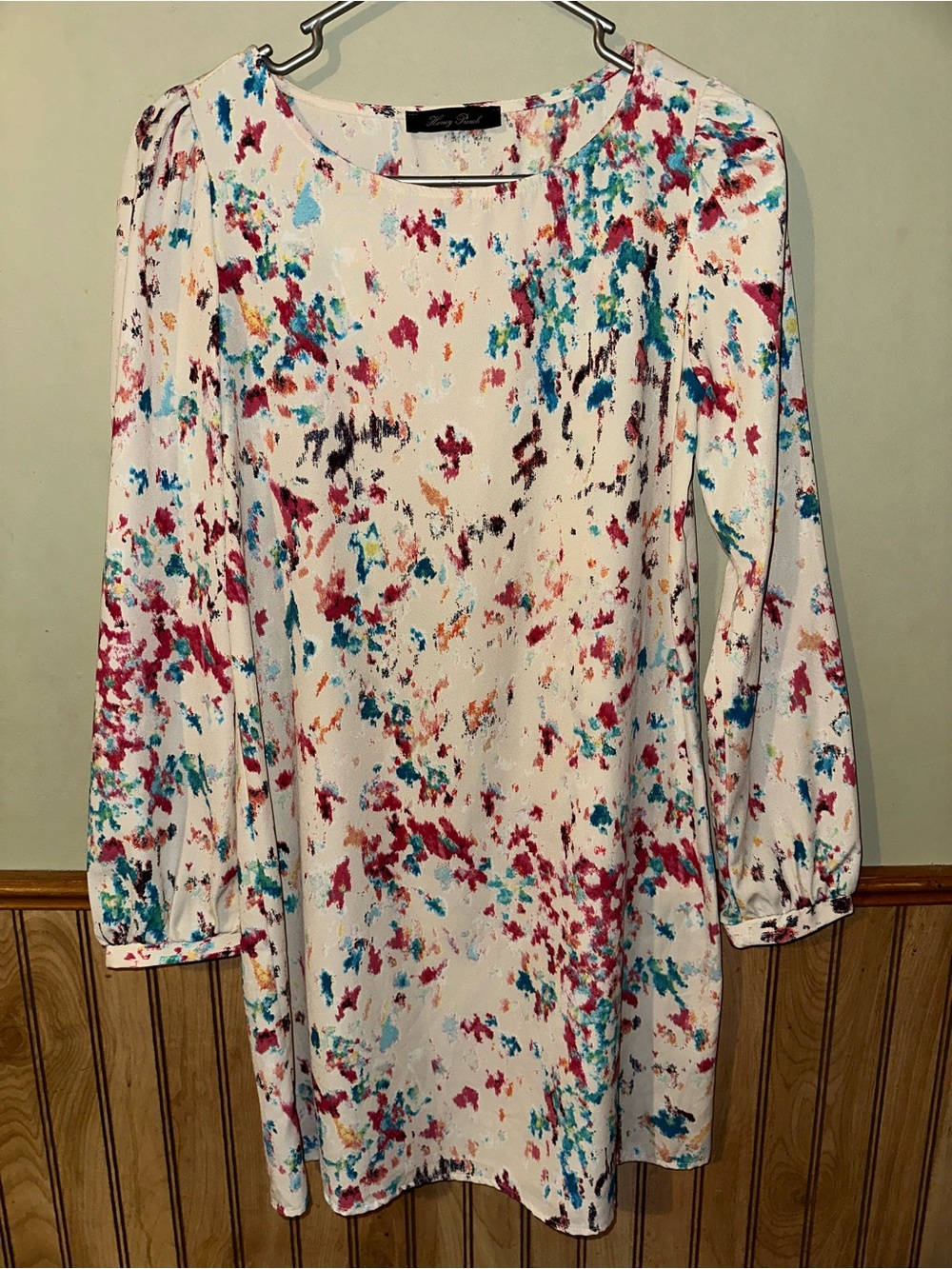 Honey Punch White Long-Sleeve Shift Dress with Multicolor Abstract Print
